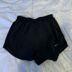 nike shorts size xs